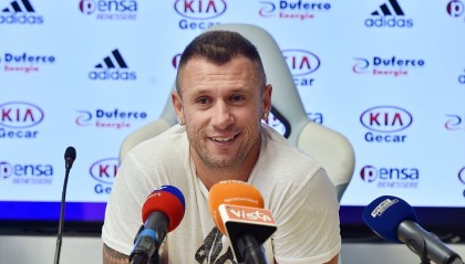 kaiyun-卡萨诺：加斯佩里尼和总监的引援想法不同，罗马老板必须做出选择