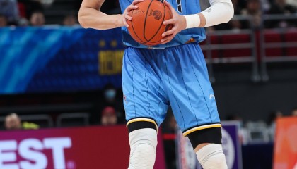 开云体育在线登入-乏善可陈！周琦被王哲林压制 全场7中5拿12分8板