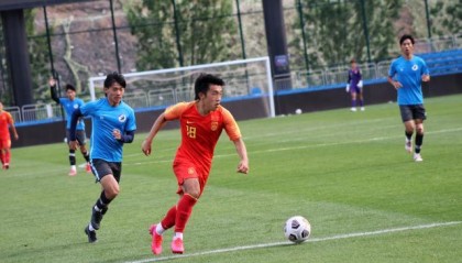 开云体育官网在线免费注册-U22国青搭建中超级锋线两新人冒尖 主帅：进步很大